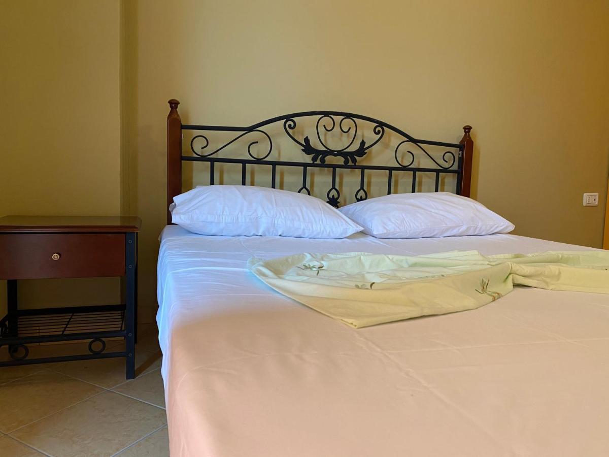 Noar Apartment Саранде Екстериор снимка
